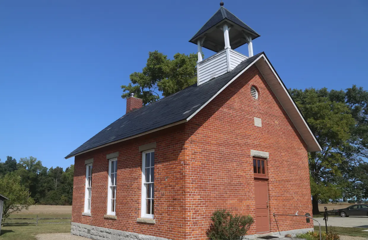 img linn school house 2x